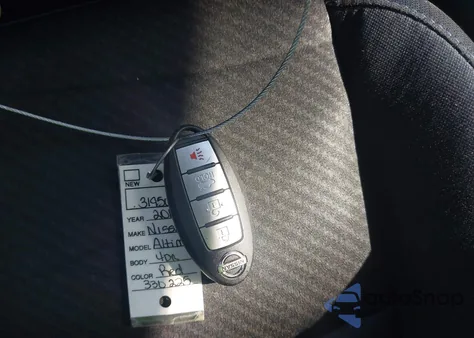 2016 Nissan Altima 2.5 Sr из США, поврежденный, VIN 1N4AL3AP1GN330225